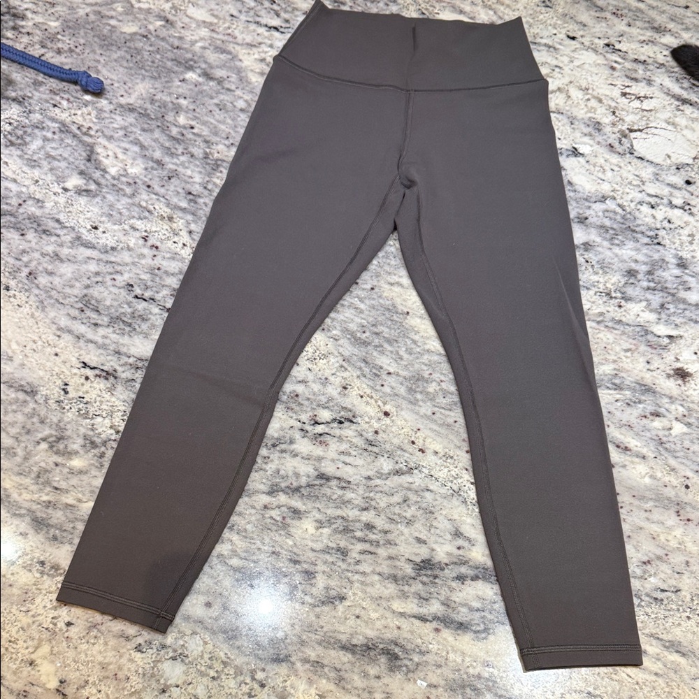 Athleta Transcend High-Waisted Gray-brown 7/8 leggings. Sz small